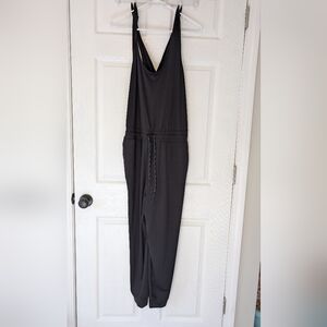 Elegant Black Sleeveless Jumpsuit